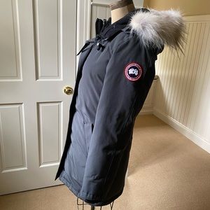 Grey Canada goose jacket size small!